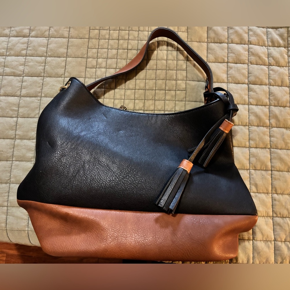 Jen & Co never used  Black and Tan Women's Bag